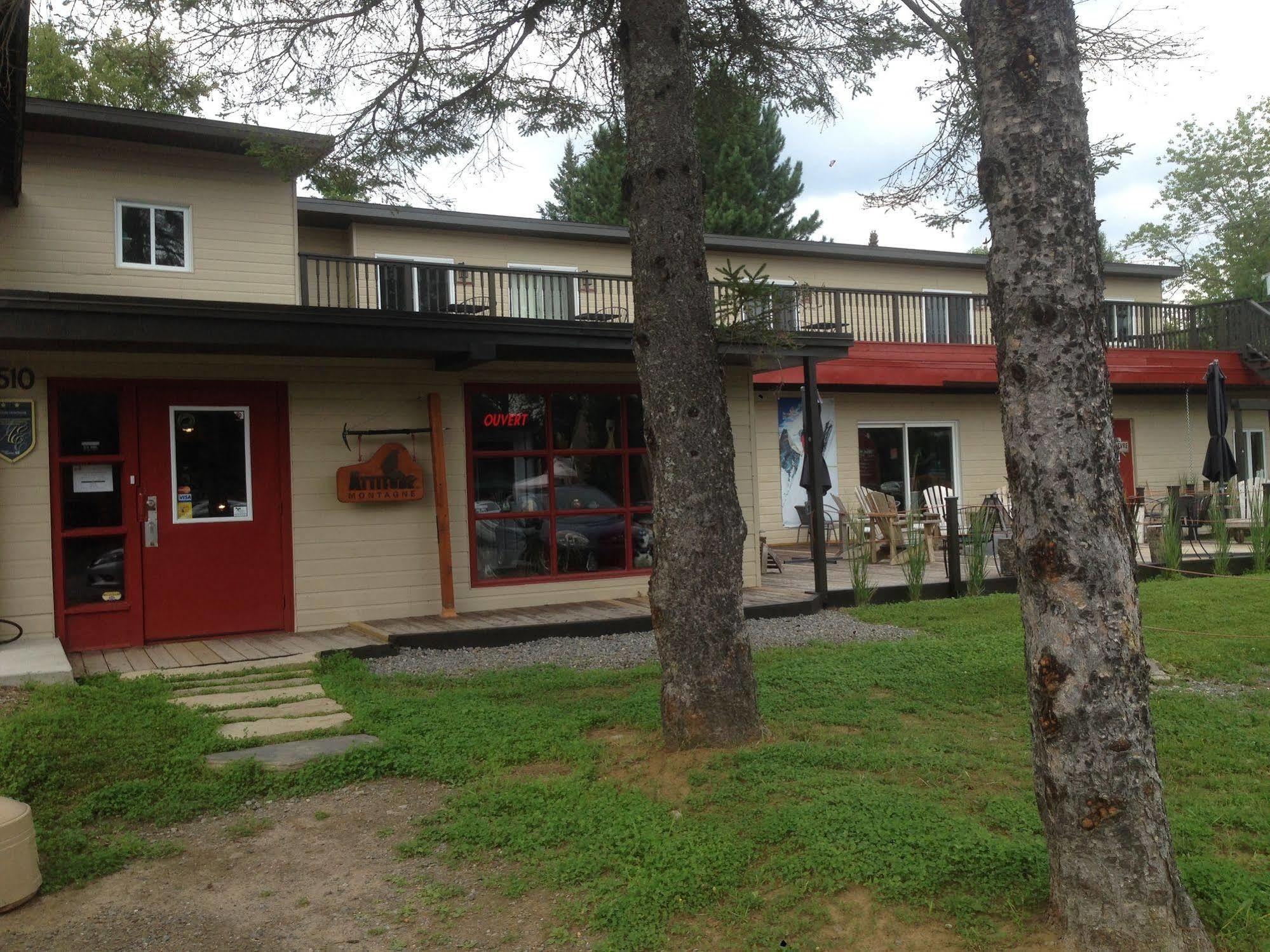 Hotel Attitude Montagne Saint Adolphe D'Howard Zewnętrze zdjęcie